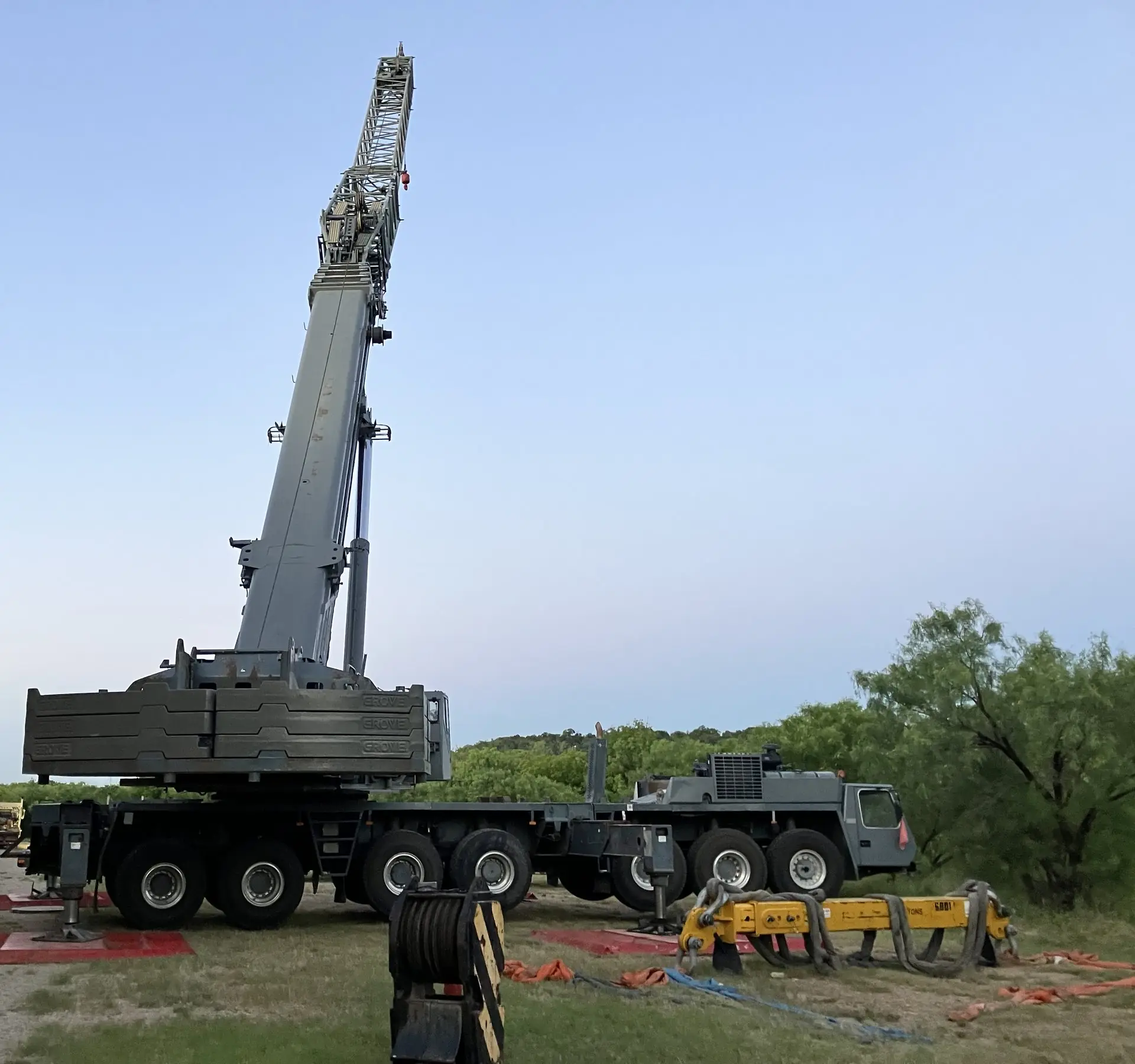 Large mobile crane set up for a heavy commercial lift